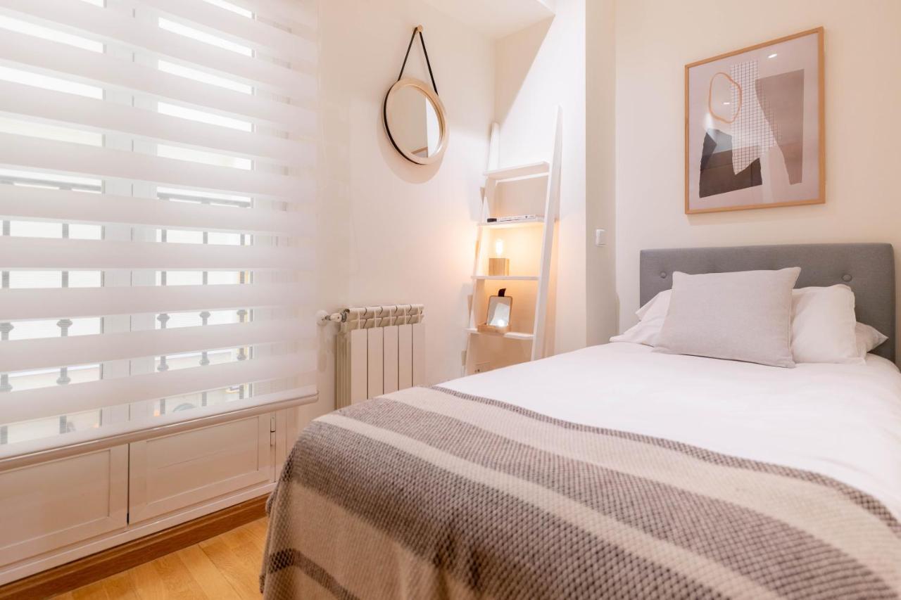 Amazing apartment in Huertas Madrid Esterno foto